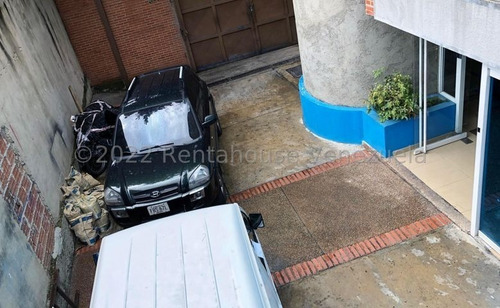 Imagen 22 de 22 de Los Dos Caminos Edificio Comercial En Venta 23-15492