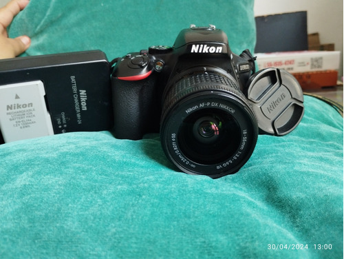 Cámara Fotográfica Nikon D5600