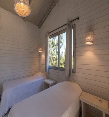 Venta Casa 4 Dormitorios En Suite - Club De Mar (cm82)