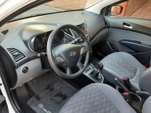 Imagem 6 de 10 de Hyundai Hb20 1.6