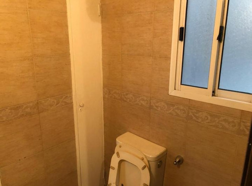 Imagen 7 de 11 de Con Renta Departamento En Venta - Balvanera - 3 Ambientes