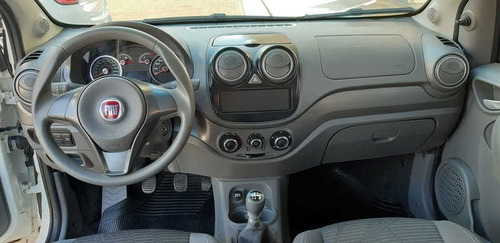 Fiat - Palio Attractive 1.4 8v 2015