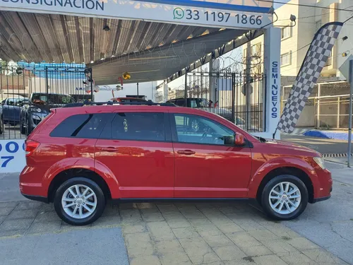 Dodge Journey 2.4 Sxt 5 Pasajeros Plus Mt