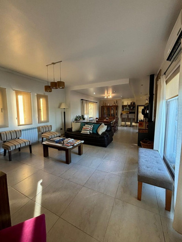 Se Vende Casa Impecable En Barrio Cerrado La Asuncion Club De Campo