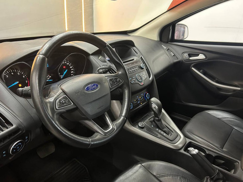 Ford Focus 2.0 SE PLUS 16V FLEX 4P POWERSHIFT
