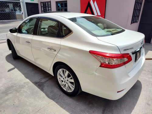 Nissan Sentra 1.8 Exclusive Navi At