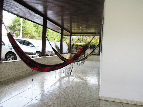 Vende-se Linda Chácara Com Estrutura Muito Bem Planejada - Quitandinha Pr