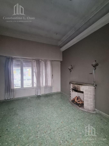 Imagen 4 de 30 de Amplia Casa En Venta En Banfield Este C/ Cochera