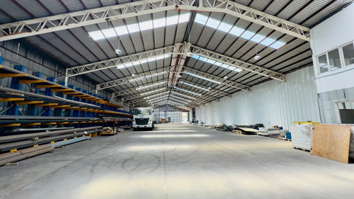 Puerta Sur Nave Industrial De 1.300 M2. Acceso Ruta 5 Sur 