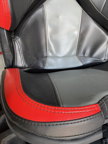 Par Asientos Polaris Rzr Negro/ Rojo Dos Piezas (Usado)