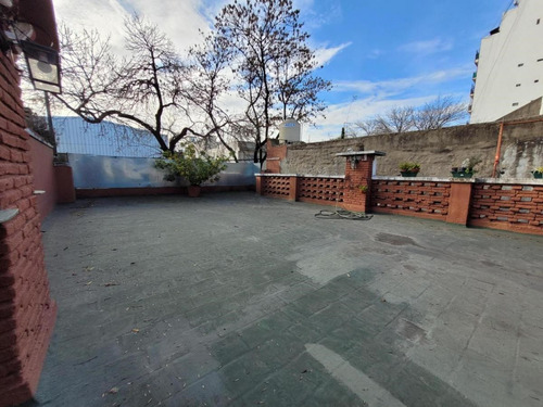 Casa Chalet En Venta En Parque Patricios, Capital Federal, Buenos Aires