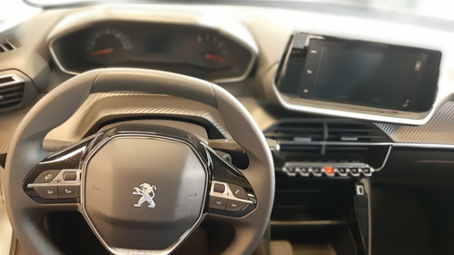 Imagen 10 de 15 de Peugeot 208 1.6 Active