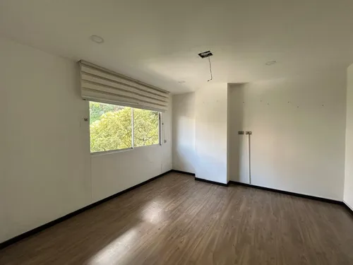 Apartamento En Venta En El Poblado. Cod V16957