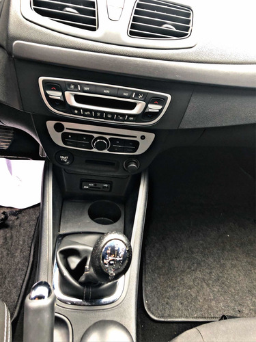 Imagen 4 de 6 de Renault Mégane Iii 2016 1.6 Ph2 Luxe Pack 111cv