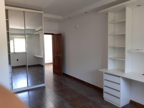 Venta Casa 4 Dormitorios Pinar Sur