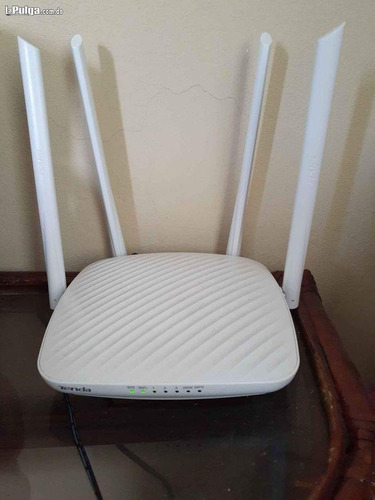 Imagen 1 de 3 de Router Tenda Wi-fi 600mbps