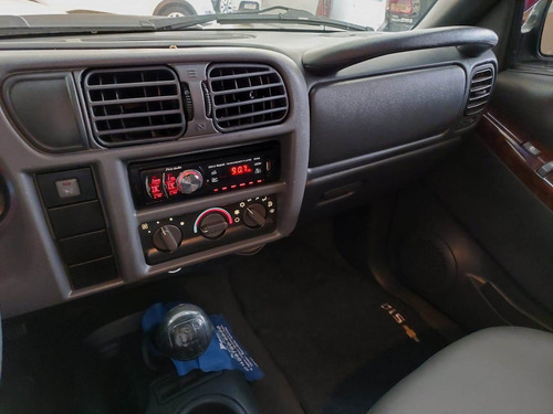 Chevrolet S-10 2.4 MPFI EXECUTIVE 4X2 CD 8V FLEX 4P MANUAL