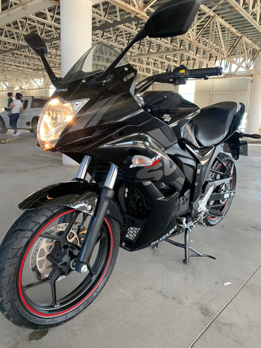 Imagen 1 de 12 de Suzuki Gixxer Sf