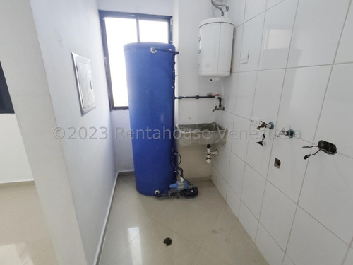 Imagen 15 de 30 de !! Ana Molleja Vende Apartamento En Barquisimeto Zona Este Lara Silver House */* Akm