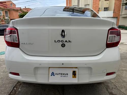 Renault Logan 1.6 Privilege / Intens