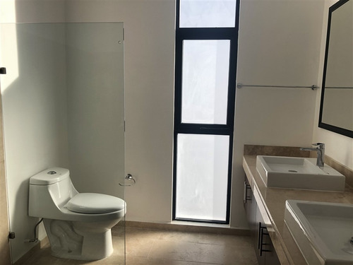Imagen 11 de 14 de Venta De Townhouse En Montebello