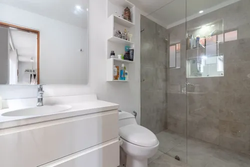 Apartamento En Venta En Chicó Navarra. Cod V11913