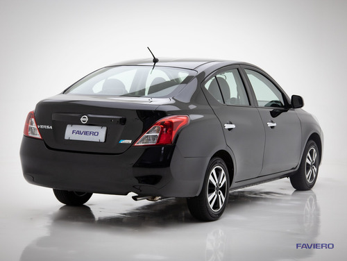 Nissan Versa 1.6 16v Sv (flex)
