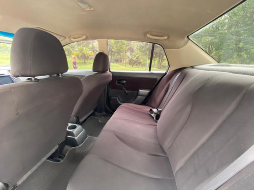 Nissan Tiida 2012 1.8 Miio