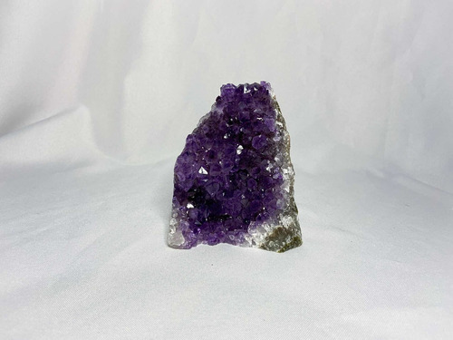 Drusa Ametista Bruta Quartzo De Cristal Roxo Geodo Natural Roxo-escuro