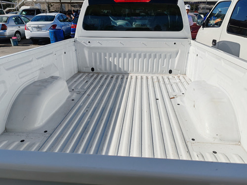 Nissan NP300 2.5 Doble Cabina S Pack Seg Mt