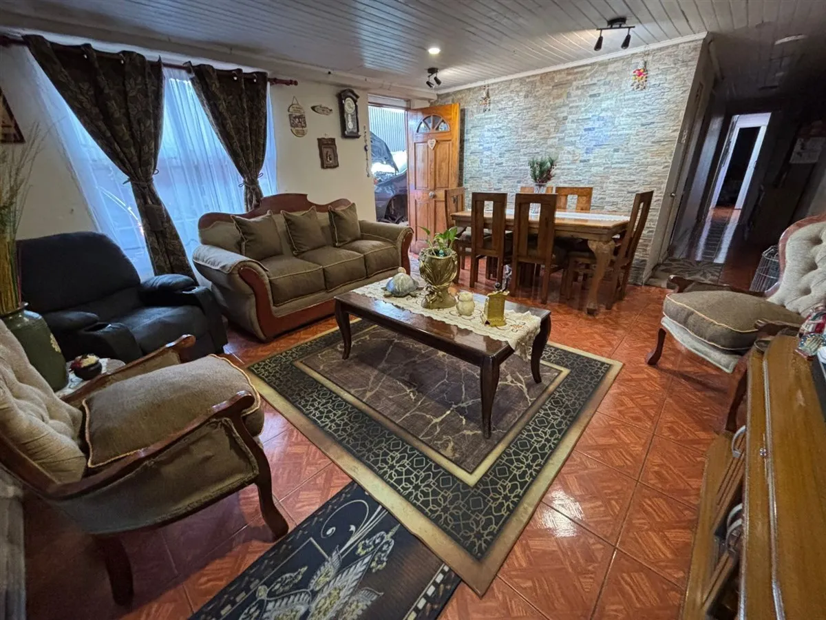 Imagen 3 de 17 de Casa En Venta De 3 Dorm. En Conchalí