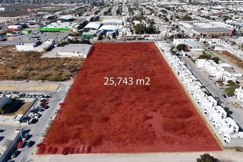 Terreno Para Desarrollar Un Concepto Residencial, Comercial O Mixto Al Oriente De La Ciudad, Vill...