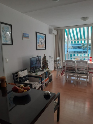 Duplex En Complejo Arcobaleno, 1 Y Medio Dormitorio , Con Ascensor Bajo De Precio- Ref: 892