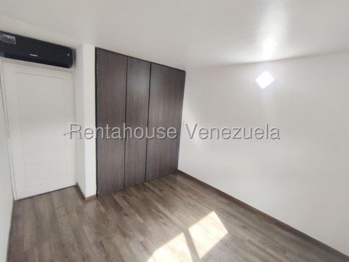 Se Alquila Estupendo Apto En Colinas De La Tahona Cod 25-18273 Rex