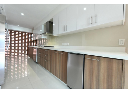 Hermoso Apartamento En Alquiler En Lomas De Las Mercedes 216,67 M2
