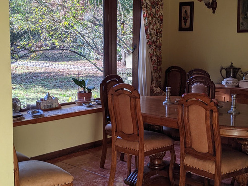 Cómoda Casa En Mejor Barrio De Camino Antuco
