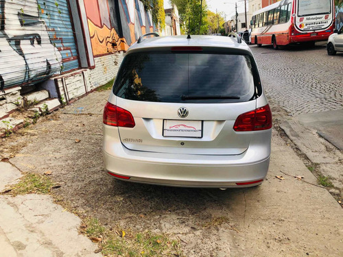 Volkswagen Suran 1.6 Highline 101cv 11c 2011