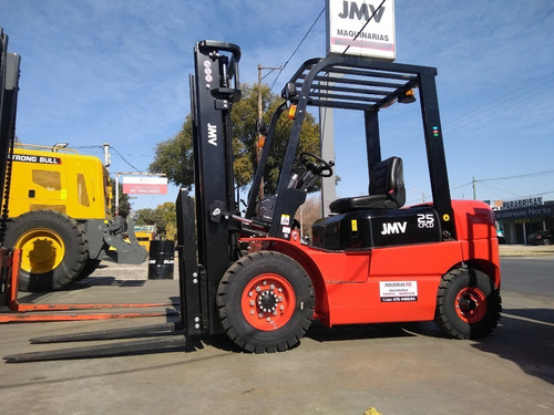 Imagen 4 de 12 de Autoelevador Jmv Cpcd 2500kg Con Desplazador Lateral Nuevo