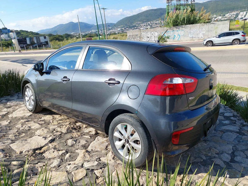 Imagen 3 de 15 de Kia Kia Rio Hb 2017 5p Hb Ex, Tm6, Ve, Qc, F Niebla, R-15
