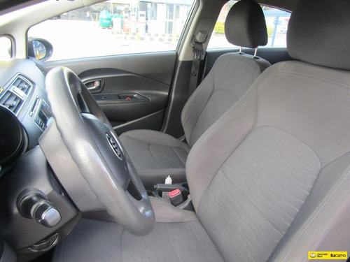 Kia Rio 1.25 5 P