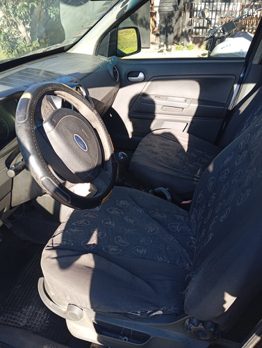 Ford Escort 1.6 L 4X2 XLS