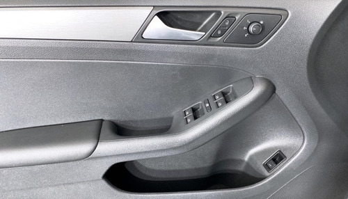 Imagem 8 de 15 de 142478 - Volkswagen Jetta 2017 Com Garantia