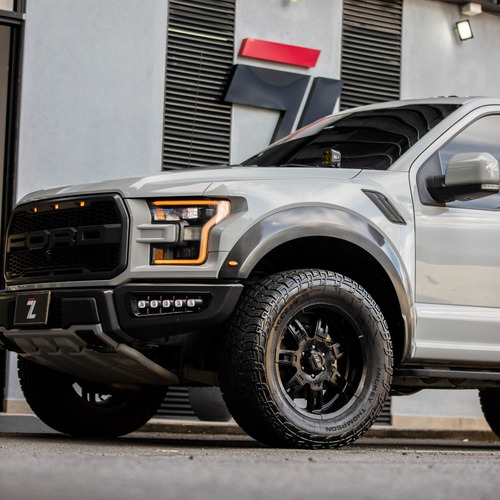 Imagen 16 de 23 de Ford F-150 Raptor Cabina