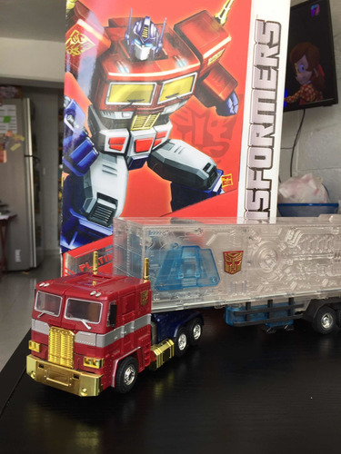 Transformers Platinum Optimus Prime 30th Año Del Caballo.