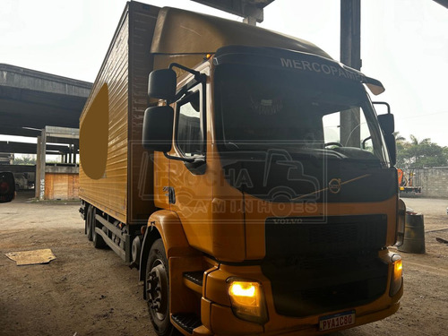 Volvo Vm 270 6x2 Com Baú Ano 2016