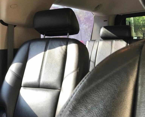 Imagen 4 de 5 de Chevrolet Suburban 2008 F Piel Aa Dvd Qc 3/4 At