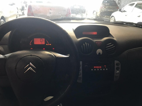 Imagem 7 de 10 de Citroen C3 Exclusive 1.4 Flex 2010