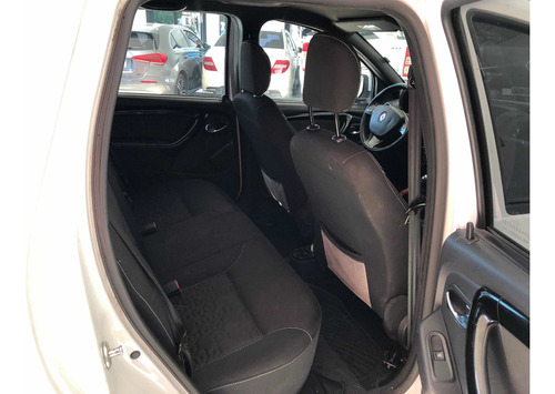 Imagen 10 de 12 de Renault Duster Oroch 2.0 Outsider Plus 2017