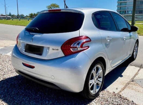 Peugeot 208 Nivel 2