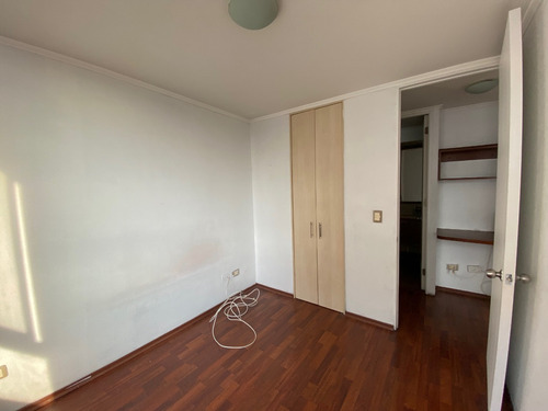 Departamento 2d + 1b Y Estacionamiento Metro Parque Almagro